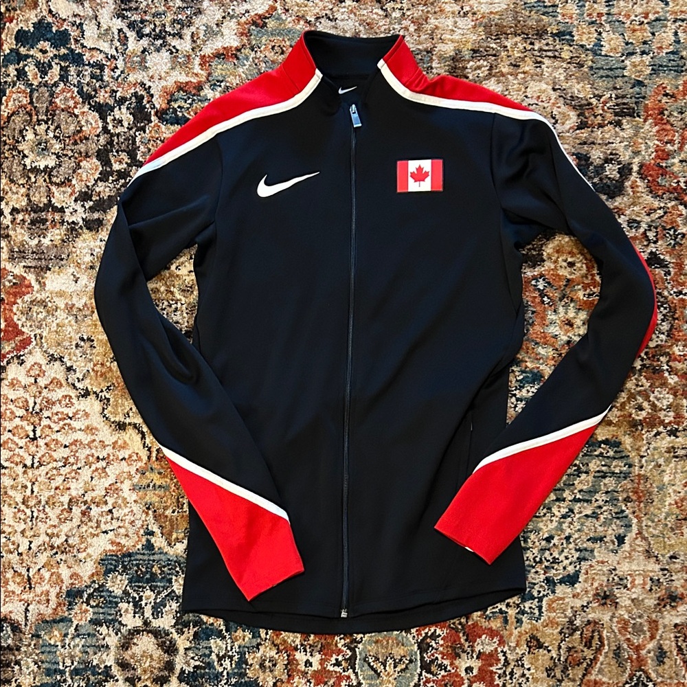 Nike Men’s Canadian Olympic Jacket. SZ medium